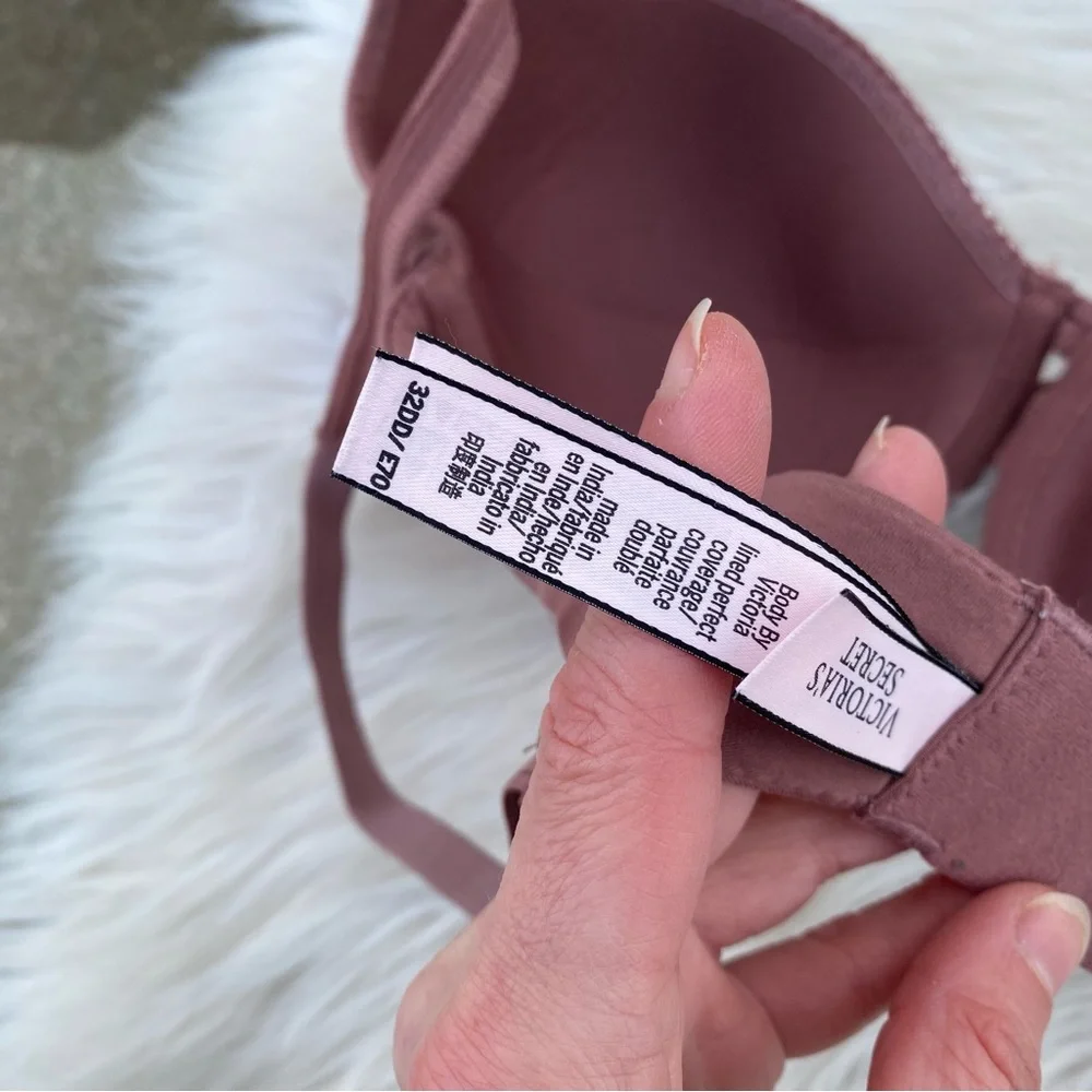 Victorias Secret body by Victoria lined perfect coverage 32DD